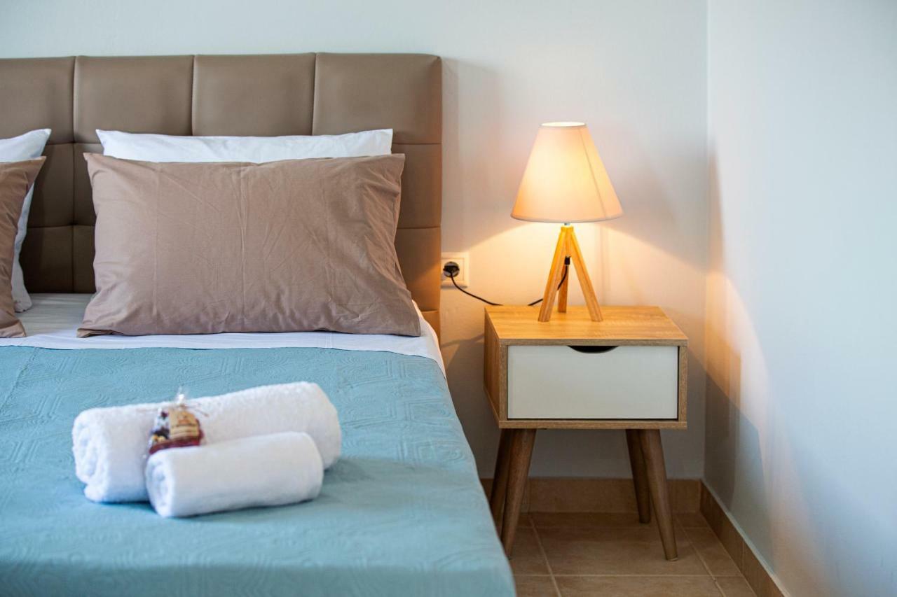 Antigone Apartments Argostoli 外观 照片